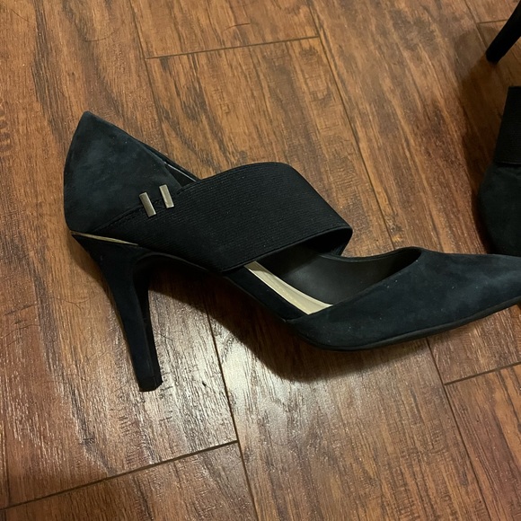 Alfani Step Flex navy heels. Size 7.5 - Picture 3 of 5